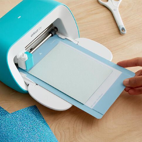 Cricut Joy Cutaway Card Marina Sampler