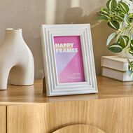 Happy Frames Ribbed Border 10x15 White