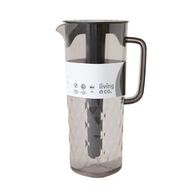Living & Co Plastic Jug With Lid Clear 1.5L