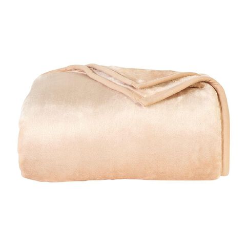Living & Co 400gsm Mink Feel Blanket
