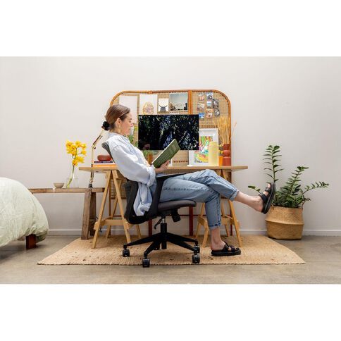 Buro Seating Mondo Soho Chair Black Mesh With Arms