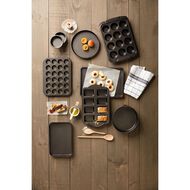 Living & Co Heavy Gauge Non Stick Round Flan