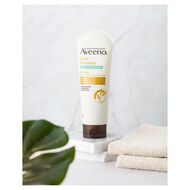 Aveeno Skin Renew Exfoliating Body Scrub 225g