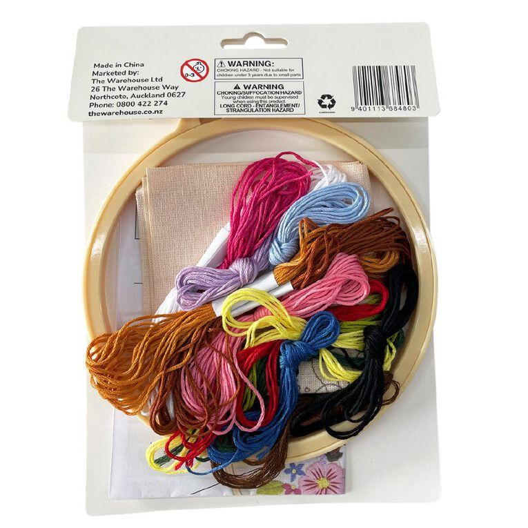 Uniti Craft Adults Embroidery Kit 6 inch Dog